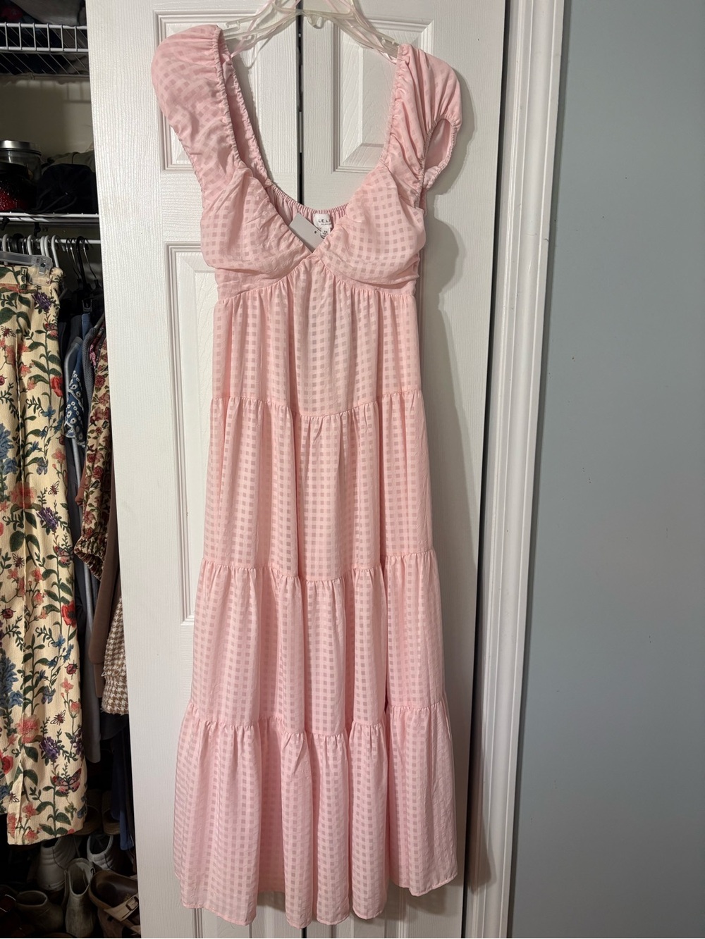 Lelis XS Soft Pink Tiered Midi Dress